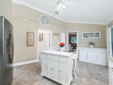 Beautiful and move-in-ready 3BR/2BA golf course home located in on Ocala Palms Golf and Country Club in Florida - for sale on GolfHomes.com, golf home, golf lot