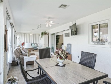 Beautiful and move-in-ready 3BR/2BA golf course home located in on Ocala Palms Golf and Country Club in Florida - for sale on GolfHomes.com, golf home, golf lot