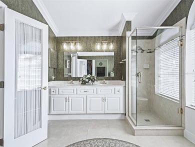 Beautiful and move-in-ready 3BR/2BA golf course home located in on Ocala Palms Golf and Country Club in Florida - for sale on GolfHomes.com, golf home, golf lot