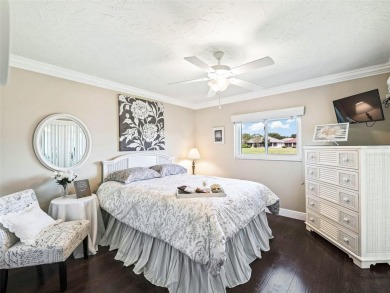 Beautiful and move-in-ready 3BR/2BA golf course home located in on Ocala Palms Golf and Country Club in Florida - for sale on GolfHomes.com, golf home, golf lot
