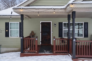 Welcome to your new Poconos getaway! This turn-key ranch in The on The Hideout Golf in Pennsylvania - for sale on GolfHomes.com, golf home, golf lot