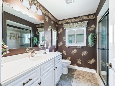 Beautiful and move-in-ready 3BR/2BA golf course home located in on Ocala Palms Golf and Country Club in Florida - for sale on GolfHomes.com, golf home, golf lot