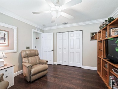 Beautiful and move-in-ready 3BR/2BA golf course home located in on Ocala Palms Golf and Country Club in Florida - for sale on GolfHomes.com, golf home, golf lot
