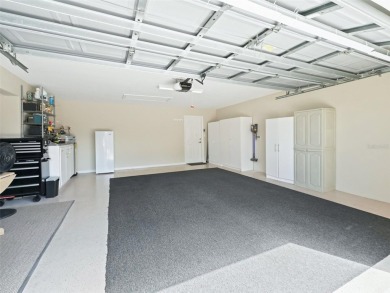 Beautiful and move-in-ready 3BR/2BA golf course home located in on Ocala Palms Golf and Country Club in Florida - for sale on GolfHomes.com, golf home, golf lot