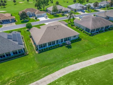 Beautiful and move-in-ready 3BR/2BA golf course home located in on Ocala Palms Golf and Country Club in Florida - for sale on GolfHomes.com, golf home, golf lot