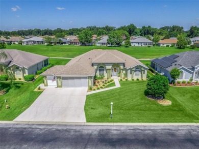 Beautiful and move-in-ready 3BR/2BA golf course home located in on Ocala Palms Golf and Country Club in Florida - for sale on GolfHomes.com, golf home, golf lot