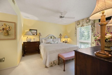 Motivated Sellers! Welcome to easy living at Woodson Bend on Woodson Bend Resort in Kentucky - for sale on GolfHomes.com, golf home, golf lot