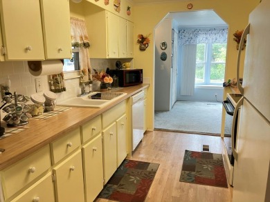 Beautiful and serene 2BR/2BA home with stunning golf course on Fairways Country Club in Florida - for sale on GolfHomes.com, golf home, golf lot