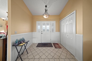 Beautiful 3Bed/2Bath home in the highly desirable Holiday Pines on Island Pines Golf Club in Florida - for sale on GolfHomes.com, golf home, golf lot