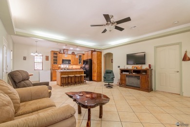Santa Fe home in Yuma's South Foothills! Indoor Outdoor Living! on Foothills Executive Golf Course in Arizona - for sale on GolfHomes.com, golf home, golf lot