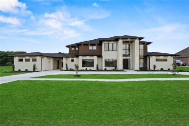 Nestled on a manicured 1-acre lot overlooking the golf course on Tangle Ridge Golf Club in Texas - for sale on GolfHomes.com, golf home, golf lot