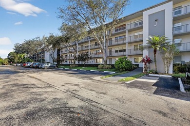 Beautifully Maintained Corner Unit in New Hampton at Century on Flamingo Lakes Country Club in Florida - for sale on GolfHomes.com, golf home, golf lot