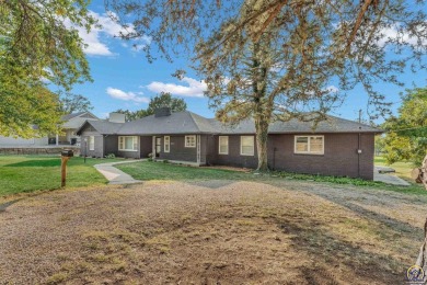 Come fall in love with this well maintained ranch-style home! on Topeka Country Club in Kansas - for sale on GolfHomes.com, golf home, golf lot