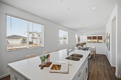 This perfect one-story home with 9' ceilings, laminate floors on Fox Hill Country Club in Colorado - for sale on GolfHomes.com, golf home, golf lot