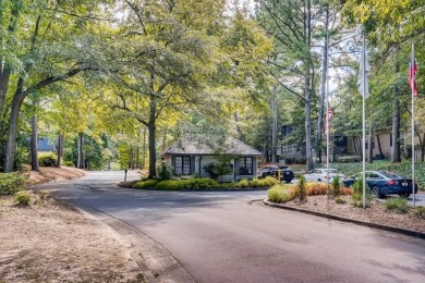 Move-in Ready 2 bed/2 bath mid-level unit (7 steps) at Cross on Cross Creek Golf Course in Georgia - for sale on GolfHomes.com, golf home, golf lot