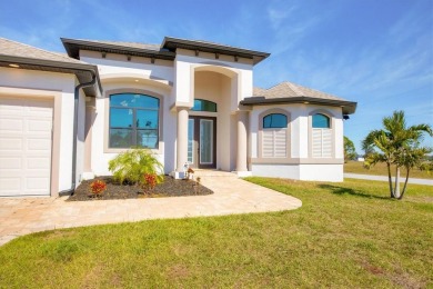 This exquisite, nearly brand-new DM Dean home is nestled on a on Rotonda Golf and Country Club The Links Course in Florida - for sale on GolfHomes.com, golf home, golf lot