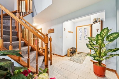 Welcome to this lovely property in a golf course community! It on Poplar Creek Country Club in Illinois - for sale on GolfHomes.com, golf home, golf lot