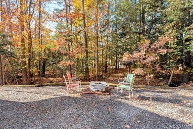 Beautifully maintained 2007 DoubleTree Select Suite camper - on River Ridge Golf Club in Virginia - for sale on GolfHomes.com, golf home, golf lot