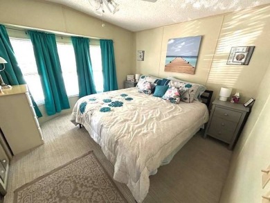 Welcome to this beautifully maintained 2-bedroom, 2-bathroom on Crystal Lake Club in Florida - for sale on GolfHomes.com, golf home, golf lot