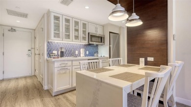 A corner A+ junior suite with a walk-down rarely becomes on Links on Longboat Golf Club in Florida - for sale on GolfHomes.com, golf home, golf lot