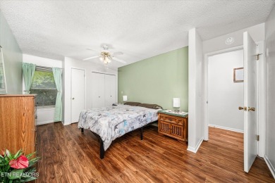 This charming 2 bed, 2 bath townhome is just steps from Lake on Druid Hills Golf Club in Tennessee - for sale on GolfHomes.com, golf home, golf lot