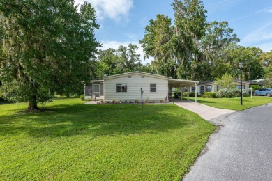 Price Just Dropped - Seller's Ready to Deal!   FINANCING on Ocala Palms Golf and Country Club in Florida - for sale on GolfHomes.com, golf home, golf lot
