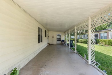 Price Just Dropped - Seller's Ready to Deal!   FINANCING on Ocala Palms Golf and Country Club in Florida - for sale on GolfHomes.com, golf home, golf lot