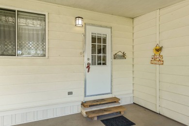 Price Just Dropped - Seller's Ready to Deal!   FINANCING on Ocala Palms Golf and Country Club in Florida - for sale on GolfHomes.com, golf home, golf lot