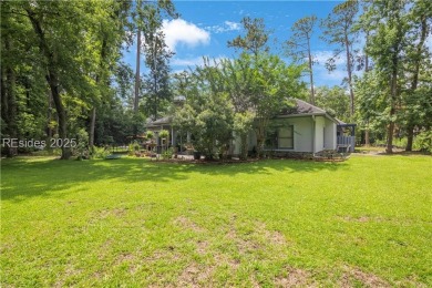 Graciously sited on nearly half an acre in the prestigious Rose on Rose Hill Golf Club in South Carolina - for sale on GolfHomes.com, golf home, golf lot