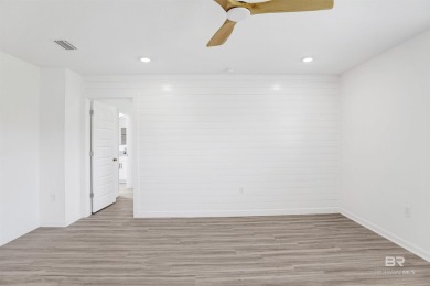 22433 Aleutian Ave, Foley AL - Coastal Comfort Meets Modern on Glenlakes Golf Club in Alabama - for sale on GolfHomes.com, golf home, golf lot