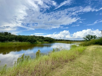 PRICE REDUCTION!!THIS CONDO IS A MUST SEE!!! MOTIVATED SELLER!! on Rockport Country Club in Texas - for sale on GolfHomes.com, golf home, golf lot