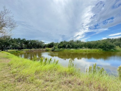 PRICE REDUCTION!!THIS CONDO IS A MUST SEE!!! MOTIVATED SELLER!! on Rockport Country Club in Texas - for sale on GolfHomes.com, golf home, golf lot