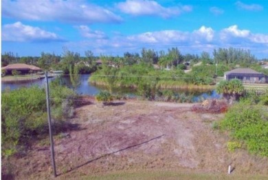 WATERFRONT**OVERSIZED LOT**ONLY 1 BRIDGE OUT TO OPEN WATER**145 on Rotonda Golf and Country Club - Long Marsh  in Florida - for sale on GolfHomes.com, golf home, golf lot