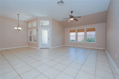 Welcome to this charming patio-style home! As you come inside on Rockport Country Club in Texas - for sale on GolfHomes.com, golf home, golf lot