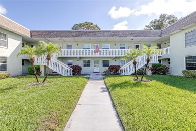 Turnkey, Updated, and Move-In Ready! This beautifully renovated on Tarpon Springs Golf Course in Florida - for sale on GolfHomes.com, golf home, golf lot