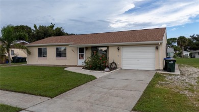 Experience the charm of this beautifully maintained 3-bedroom on Heron Creek Golf and Country Club in Florida - for sale on GolfHomes.com, golf home, golf lot