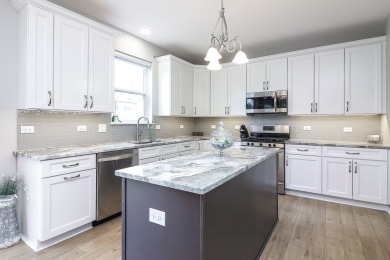 A stunning and spacious Rockefeller model, the largest floor on Bolingbrook Golf Club in Illinois - for sale on GolfHomes.com, golf home, golf lot
