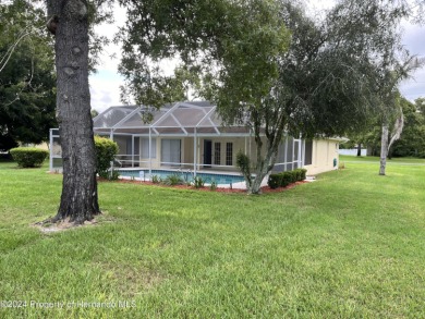 BACK ON MARKET!! BUYERS FINANCING FELL THROUGH !! GET IT BEFORE on Oak Hills Country Club in Florida - for sale on GolfHomes.com, golf home, golf lot