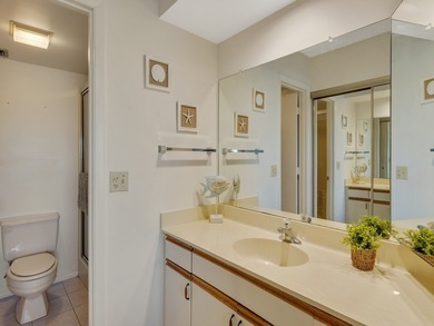 Bringing you the Florida lifestyle in this turnkey 2-bd/2ba unit on Vista Plantation Golf Club in Florida - for sale on GolfHomes.com, golf home, golf lot