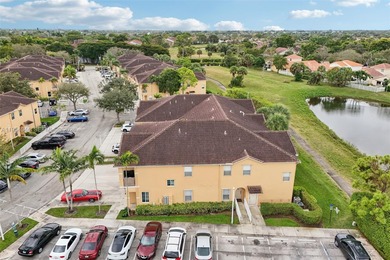 SELLER OFFERING $5,000 TOWARD BUYER'S CLOSING COSTS OR RATE on The Carolina Club in Florida - for sale on GolfHomes.com, golf home, golf lot