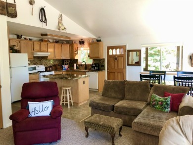 Cute as can be home located in the Lake Almanor Country Club on Lake Almanor Country Club in California - for sale on GolfHomes.com, golf home, golf lot