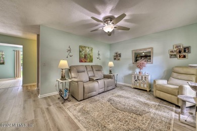 This 3bed/2.5bath townhome has been meticulously maintained and on Golf Club At Fleming Island in Florida - for sale on GolfHomes.com, golf home, golf lot