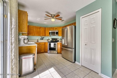 This 3bed/2.5bath townhome has been meticulously maintained and on Golf Club At Fleming Island in Florida - for sale on GolfHomes.com, golf home, golf lot