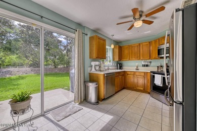 This 3bed/2.5bath townhome has been meticulously maintained and on Golf Club At Fleming Island in Florida - for sale on GolfHomes.com, golf home, golf lot