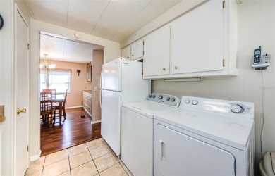 **New Price Alert! Incredible Value on This Mobile Home!** on Tarpon Springs Golf Course in Florida - for sale on GolfHomes.com, golf home, golf lot