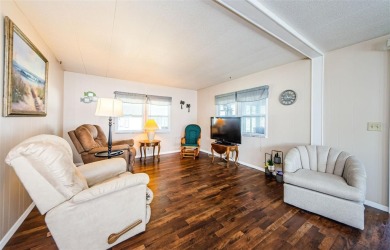 **New Price Alert! Incredible Value on This Mobile Home!** on Tarpon Springs Golf Course in Florida - for sale on GolfHomes.com, golf home, golf lot