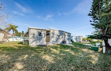**New Price Alert! Incredible Value on This Mobile Home!** on Tarpon Springs Golf Course in Florida - for sale on GolfHomes.com, golf home, golf lot