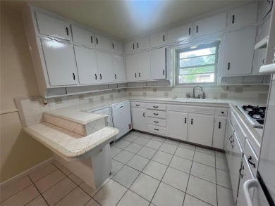 Motivated Seller! Beautiful 3 Bed 2 Bath in Diamond Oaks North
 on Iron Horse Golf Course in Texas - for sale on GolfHomes.com, golf home, golf lot