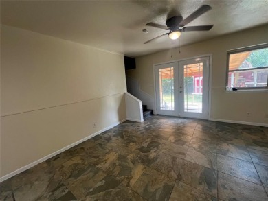 Motivated Seller! Beautiful 3 Bed 2 Bath in Diamond Oaks North
 on Iron Horse Golf Course in Texas - for sale on GolfHomes.com, golf home, golf lot
