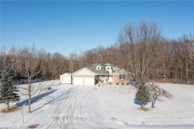 Executive style 4+ bed/3 bath home on 5 wooded acres.  This on Higbees Golf Course in Minnesota - for sale on GolfHomes.com, golf home, golf lot